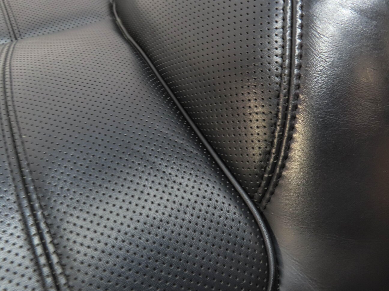 Thumbnail 8: 2015 RANGE ROVER SPORT L494 FRONT LEFT DRIVER UPPER HEATED SEAT CUSHION (BLACK)