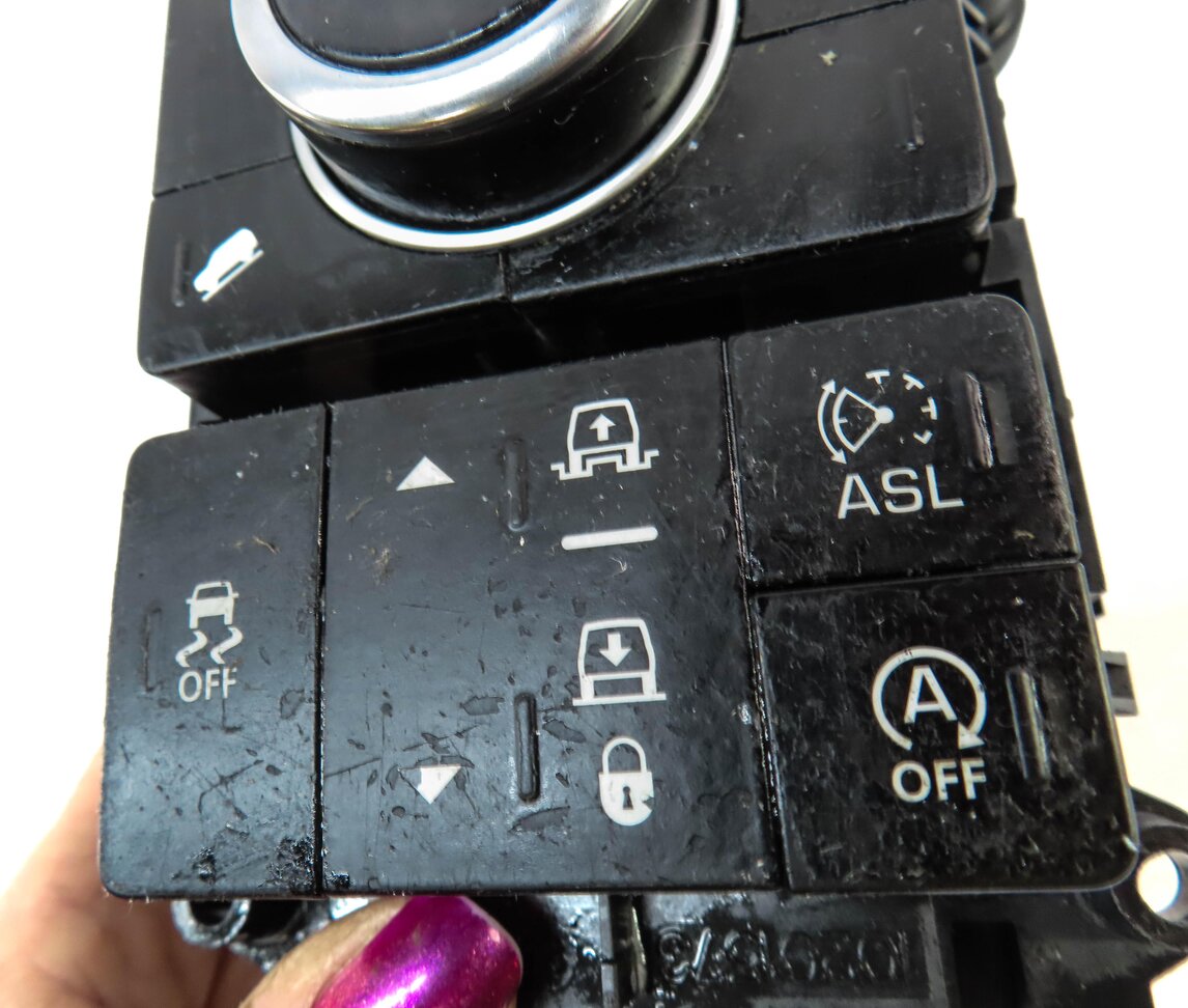 Thumbnail 9: 2015 RANGE ROVER SPORT (L494) SUSPENSION TRACTION CONTROL SWITCH BUTTON PANEL