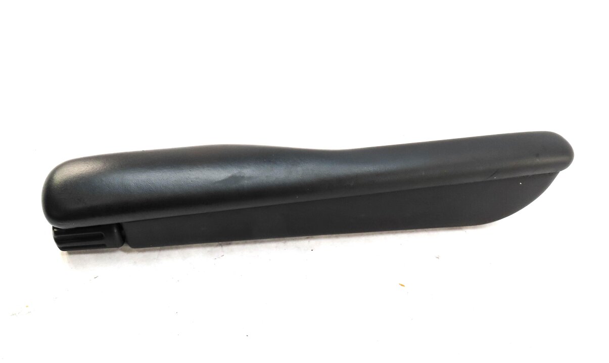Thumbnail 2: 13-20 RANGE ROVER SPORT DISCOVERY (L405 L462 L494) RIGHT FRONT ARMREST (BLACK)