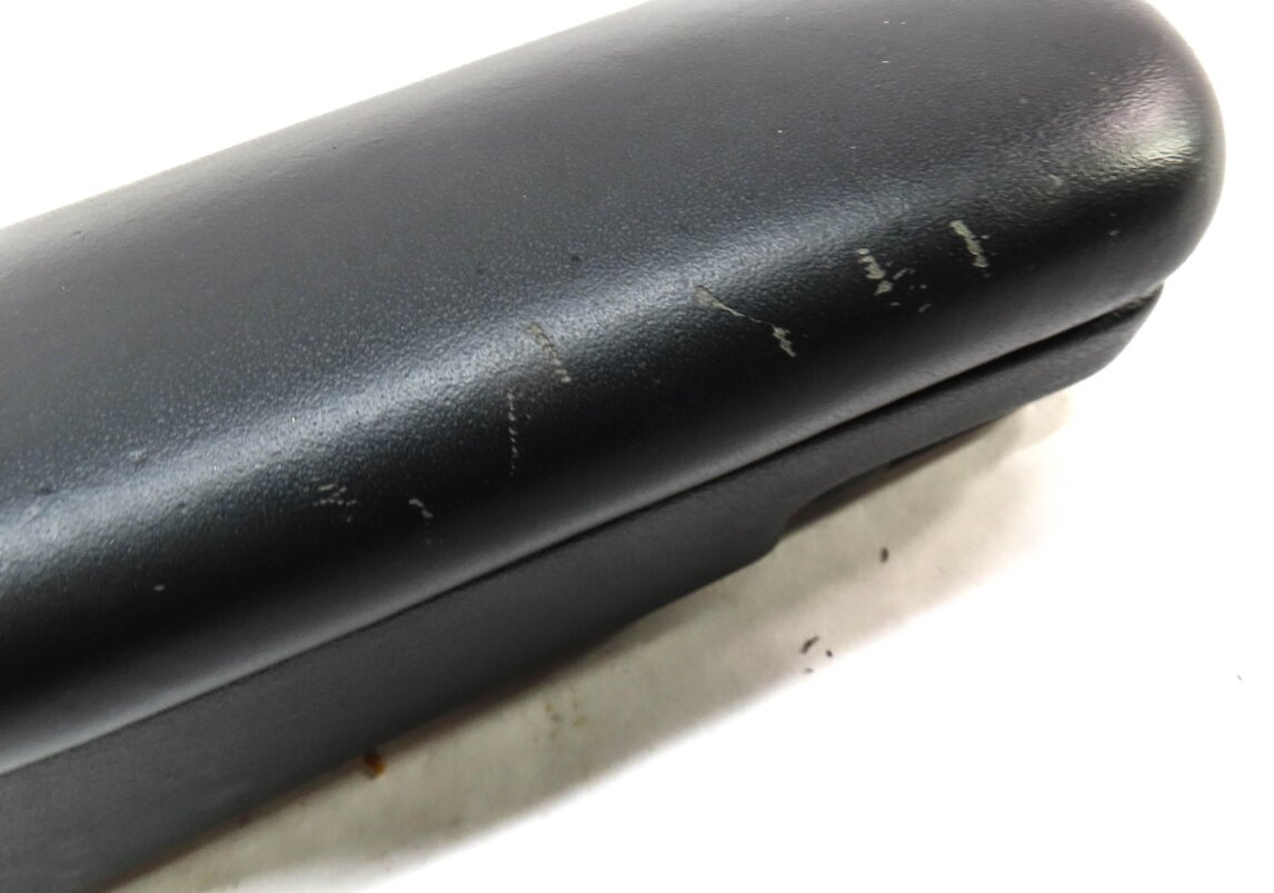 Thumbnail 5: 13-20 RANGE ROVER SPORT DISCOVERY (L405 L462 L494) RIGHT FRONT ARMREST (BLACK)