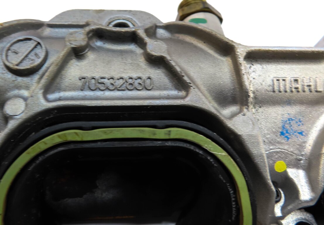Thumbnail 5: 2015 AUDI Q7 (4L) 3.0L SUPERCHARGED ENGINE RIGHT LOWER INTAKE MANIFOLD DUFFUSER