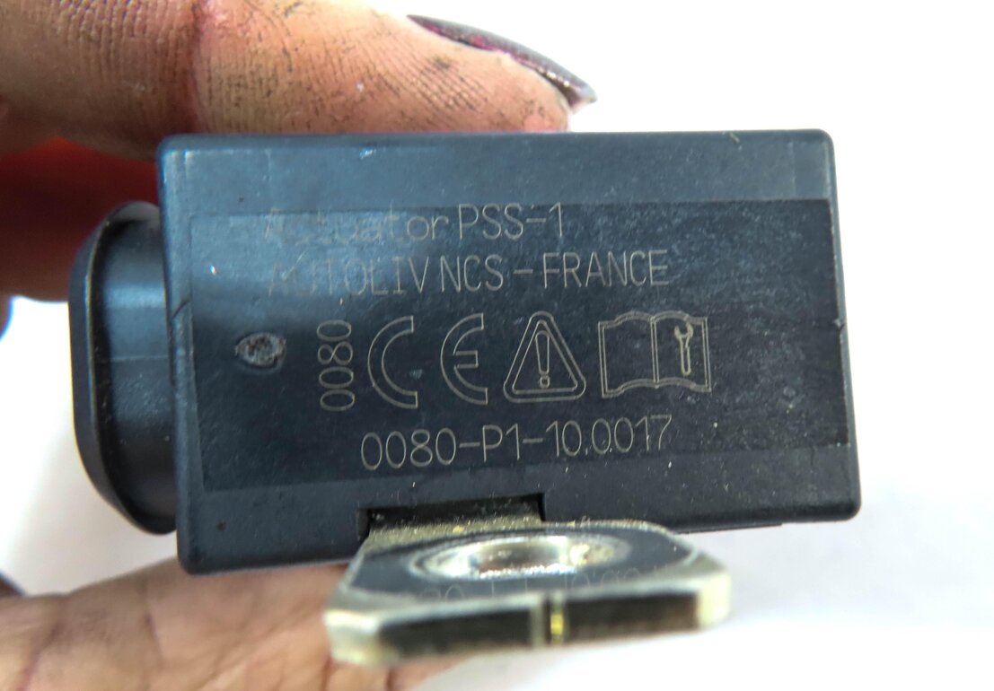 Thumbnail 5: 2015 AUDI Q7 (4L) BATTERY OVERLOAD PROTECTION SWITCH MODULE CIRCUIT