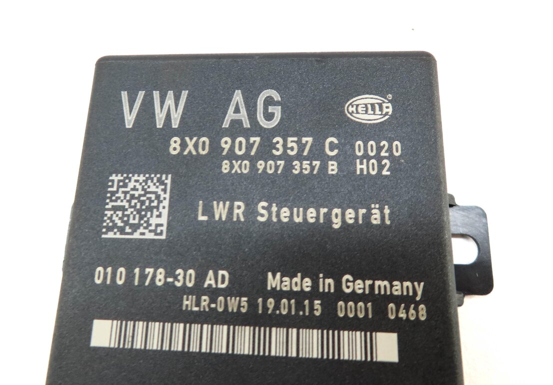 Thumbnail 4: 2015 AUDI Q7 (4L) ADAPTIVE HEADLIGHT RANGE CONTROL MODULE