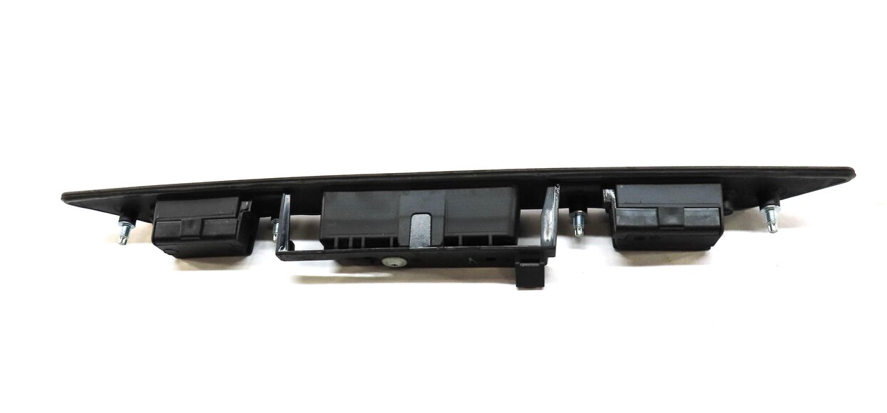 Thumbnail 3: 2015 AUDI Q7 (4L) REAR TRUNK RELEASE HANDLE LICENSE PLATE LIGHT PANEL