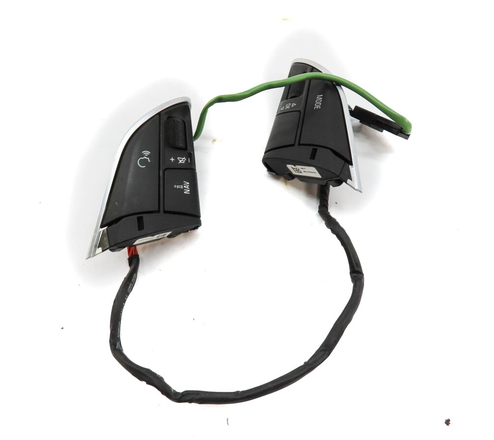 Thumbnail 3: 2015 AUDI Q7 (4L) LEFT & RIGHT STEERING WHEEL SWITCH BUTTON SET