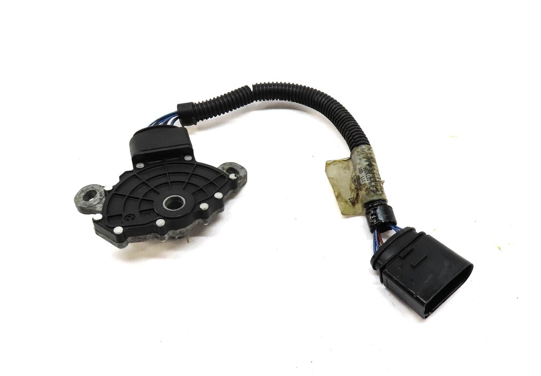 Thumbnail 2: 2015 AUDI Q7 (4L) TRANSMISSION NEUTRAL SAFETY RANGE CONTROL SWITCH