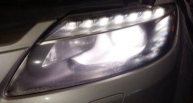 Thumbnail 2: 2010-2015 AUDI Q7 (4L) LEFT DRIVER XENON HID HEADLIGHT LIGHT LAMP (NON AFS)