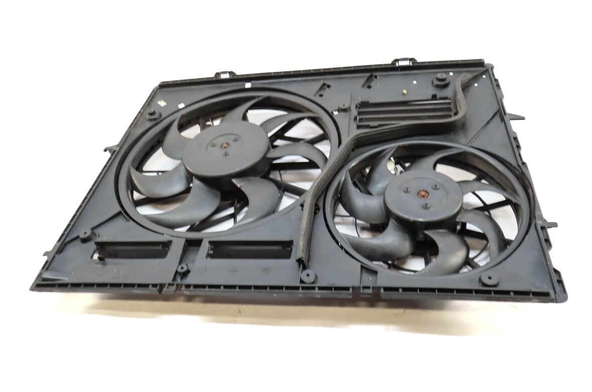 Thumbnail 2: 11-15 AUDI Q7 (4L) 3.0L ENGINE RADIATOR COOLING FAN (FOR MODELS w/ HITCH OPTION)