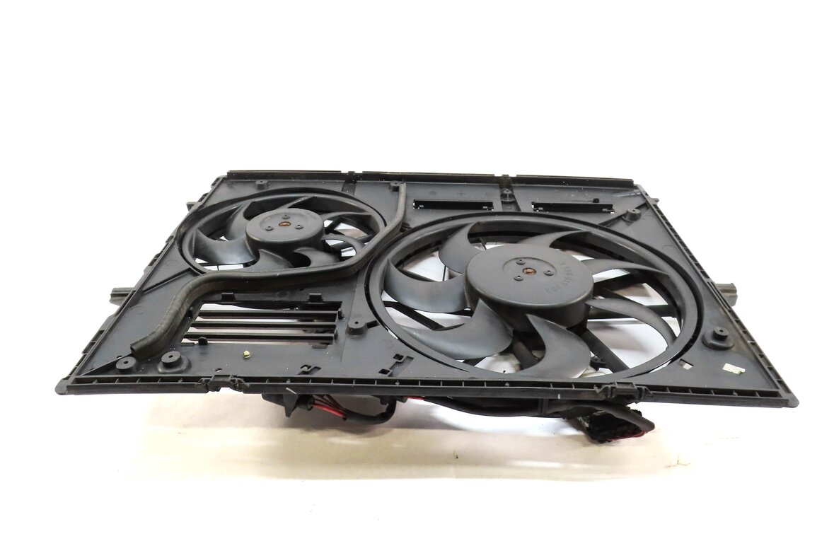 Thumbnail 3: 11-15 AUDI Q7 (4L) 3.0L ENGINE RADIATOR COOLING FAN (FOR MODELS w/ HITCH OPTION)