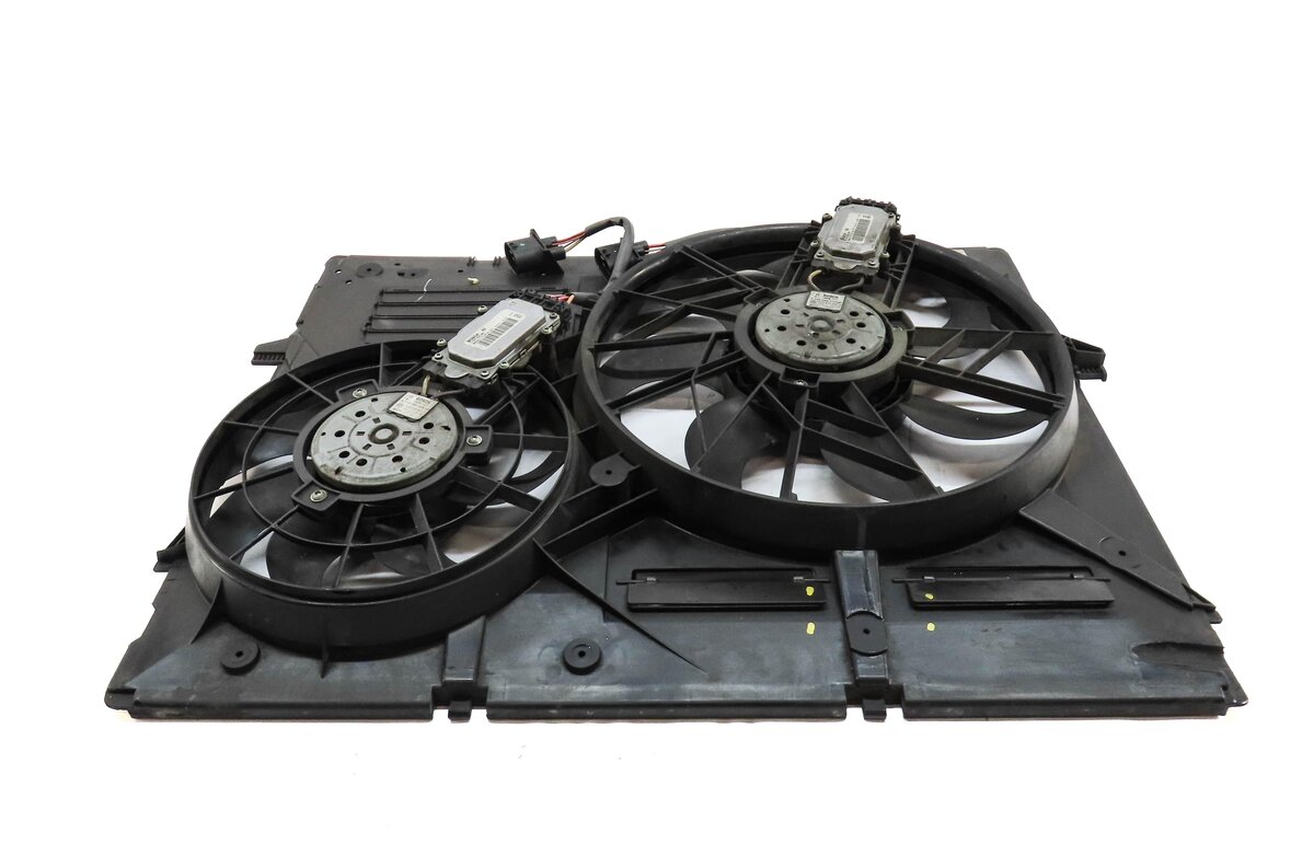 Thumbnail 4: 11-15 AUDI Q7 (4L) 3.0L ENGINE RADIATOR COOLING FAN (FOR MODELS w/ HITCH OPTION)