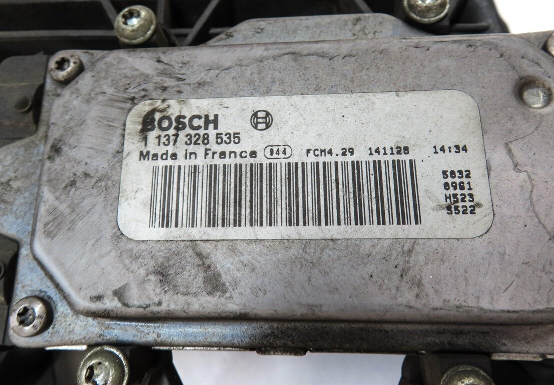 Thumbnail 6: 11-15 AUDI Q7 (4L) 3.0L ENGINE RADIATOR COOLING FAN (FOR MODELS w/ HITCH OPTION)