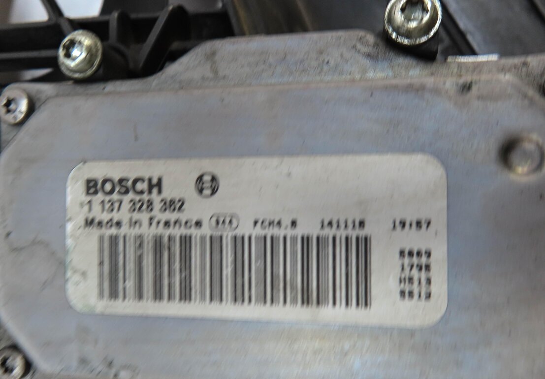 Thumbnail 9: 11-15 AUDI Q7 (4L) 3.0L ENGINE RADIATOR COOLING FAN (FOR MODELS w/ HITCH OPTION)