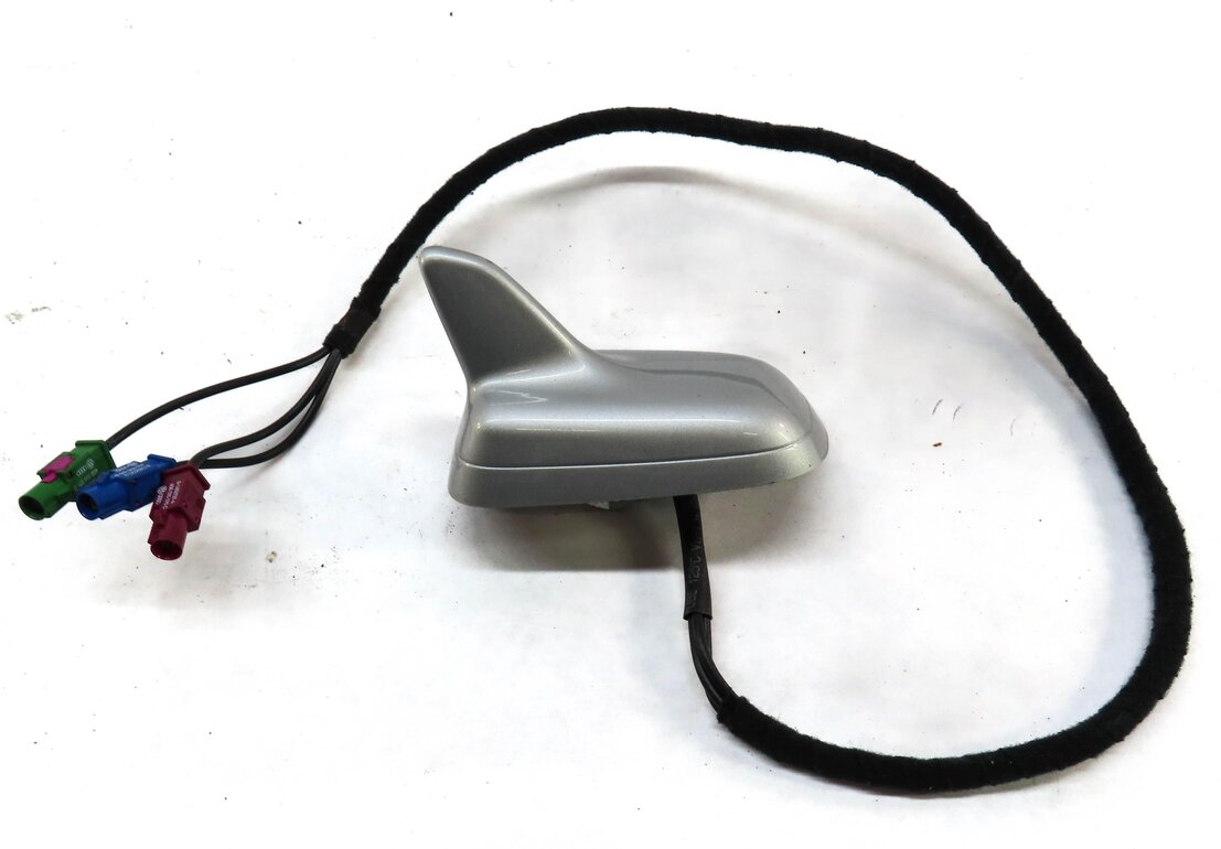 Thumbnail 3: 12-15 AUDI Q7 (4L) RADIO STEREO GPS NAVIGATION SHARK FIN ANTENNA (ICE SILVER)