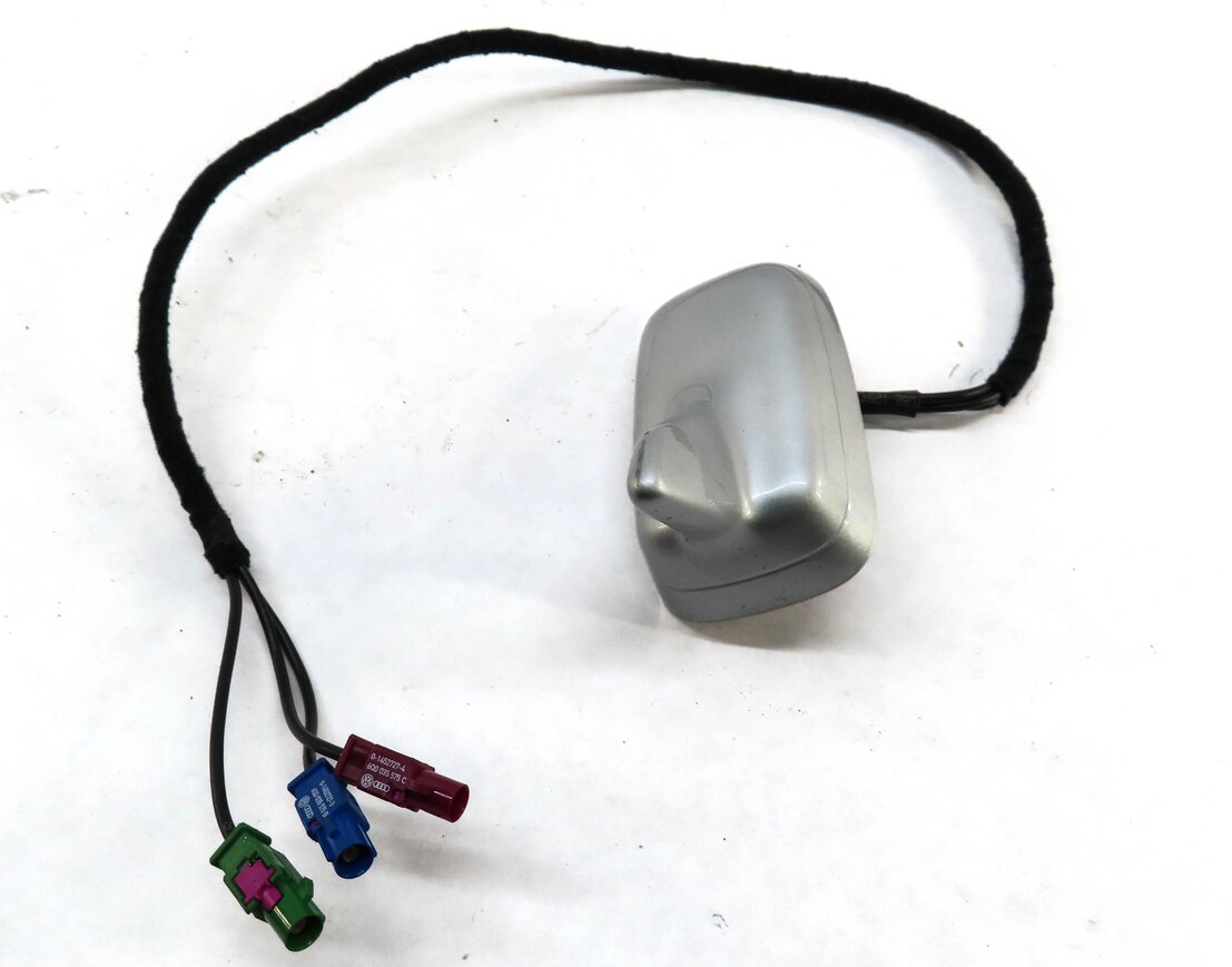 Thumbnail 4: 12-15 AUDI Q7 (4L) RADIO STEREO GPS NAVIGATION SHARK FIN ANTENNA (ICE SILVER)