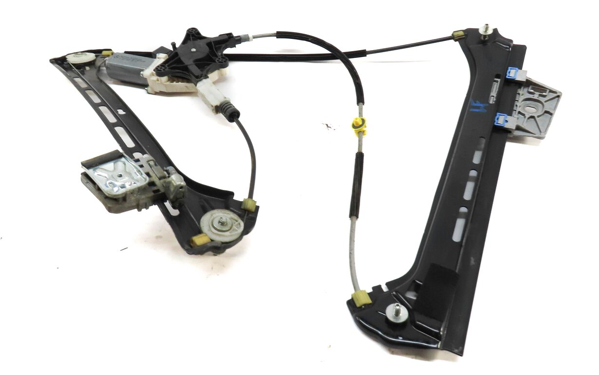 Thumbnail 2: 10-17 E CLASS COUPE CONVERTIBLE W207 FRONT LEFT DRIVER WINDOW REGULATOR w/ MOTOR