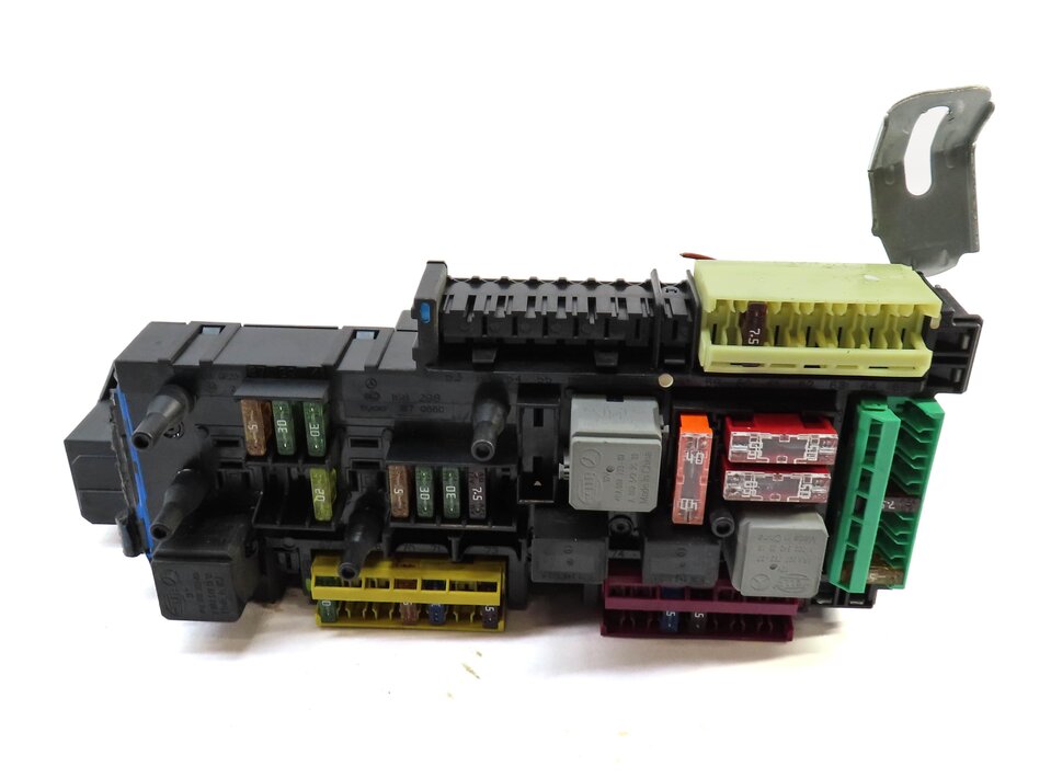 2010 MERCEDES E350 (W207) REAR SIGNAL ACQUISITION CONTROL MODULE FUSE BOX SAM