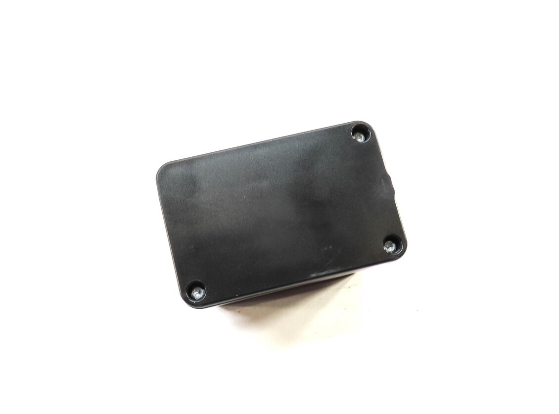 Thumbnail 2: 2010 MERCEDES E350 (W207) CENTRAL LOCKING VACUUM PUMP MOTOR