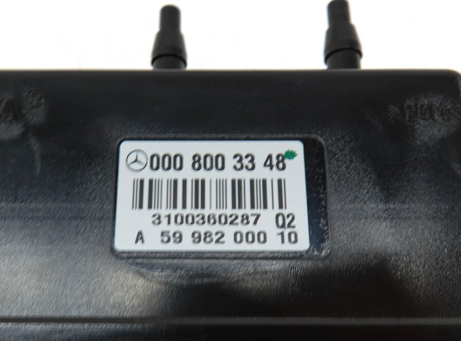 Thumbnail 4: 2010 MERCEDES E350 (W207) CENTRAL LOCKING VACUUM PUMP MOTOR
