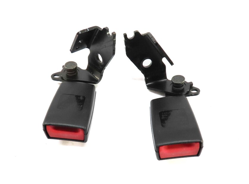 Thumbnail 2: 2010 MERCEDES E350 (C207) REAR LEFT & RIGHT SEAT SEATBELT BUCKLE RECEIVER SET