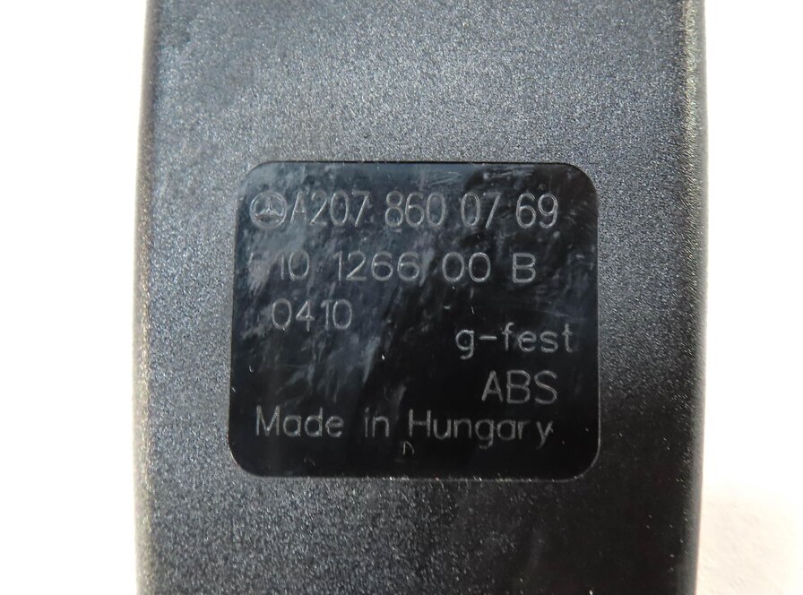 Thumbnail 4: 2010 MERCEDES E350 (C207) REAR LEFT & RIGHT SEAT SEATBELT BUCKLE RECEIVER SET