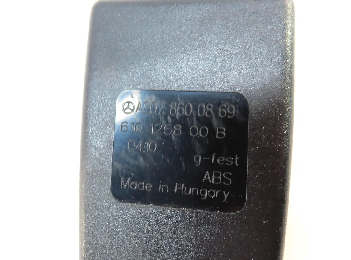 Thumbnail 6: 2010 MERCEDES E350 (C207) REAR LEFT & RIGHT SEAT SEATBELT BUCKLE RECEIVER SET