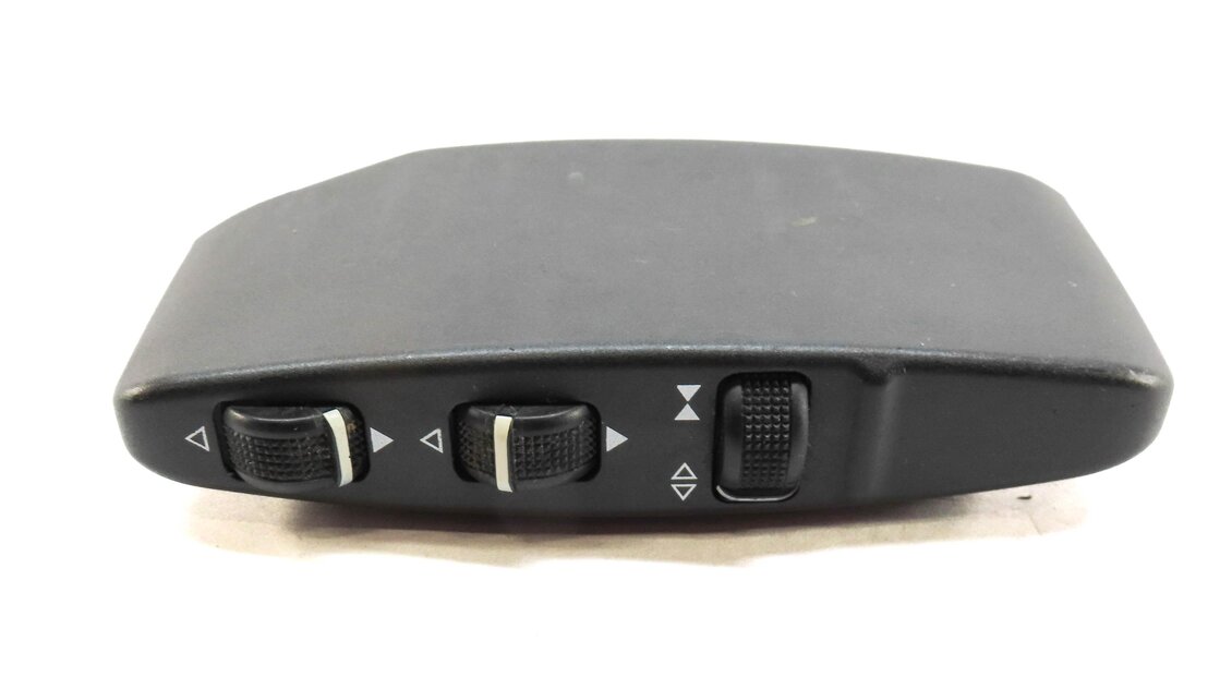 2010 MERCEDES E350 (C207) RIGHT PASSENGER SEAT CONTROL VALVE SWITCH PANEL BLACK