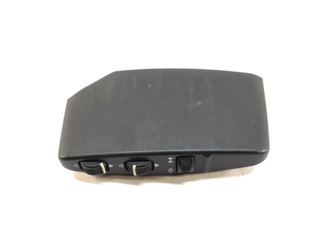 Thumbnail 2: 2010 MERCEDES E350 (C207) RIGHT PASSENGER SEAT CONTROL VALVE SWITCH PANEL BLACK