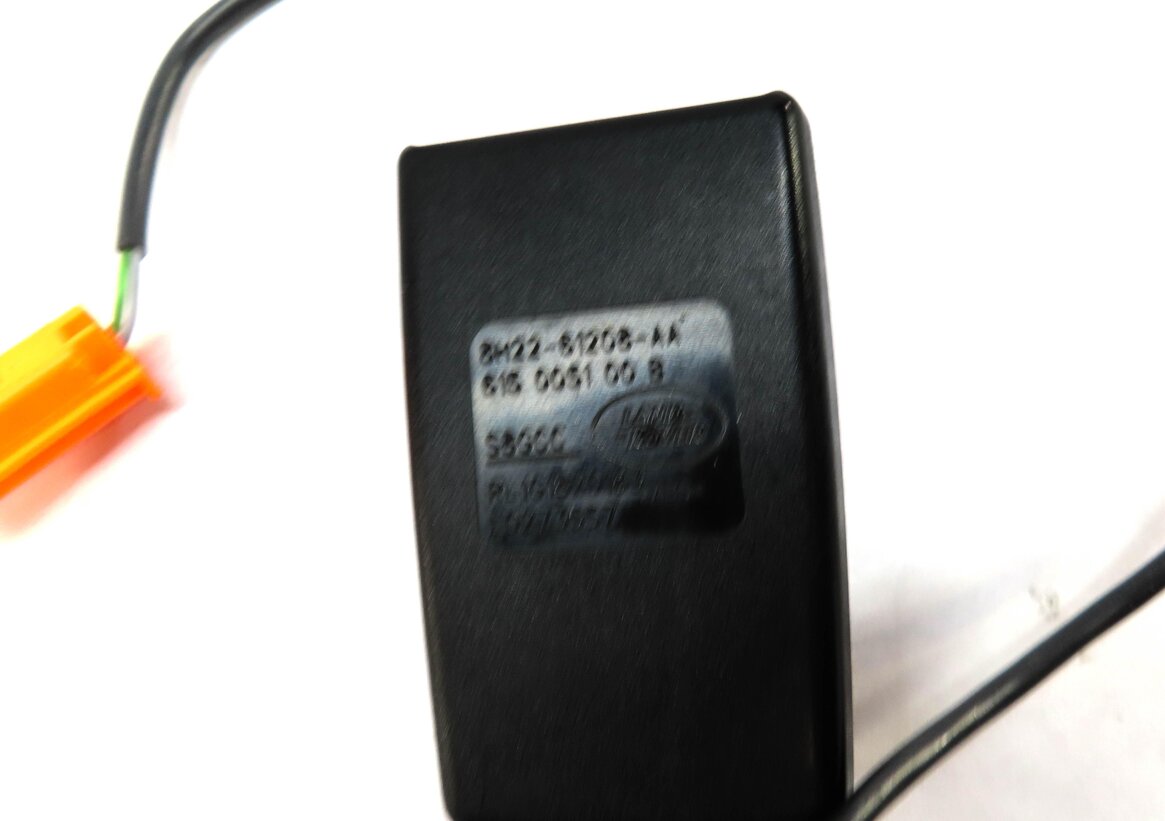 Thumbnail 5: 2008-2016 LR3 LR4 / RANGE ROVER SPORT (L320) RIGHT PASSENGER SEATBELT RECEIVER