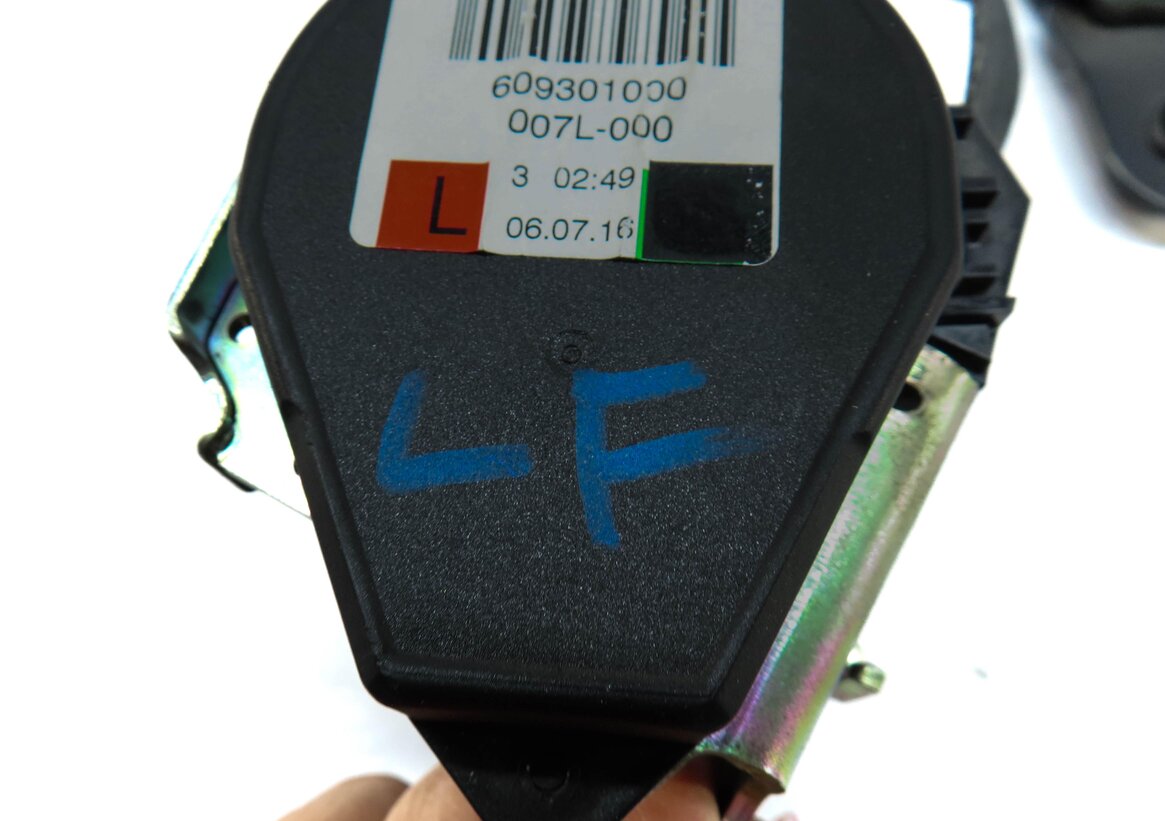 Thumbnail 4: 08-16 LR3 LR4 / RANGE ROVER SPORT (L320) LEFT DRIVER SEATBELT RETRACTOR (BLACK)