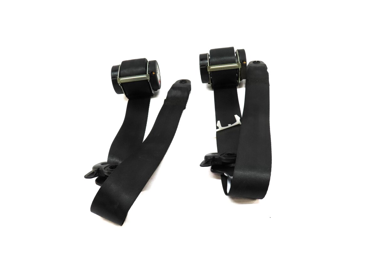 Thumbnail 2: 2016 LAND ROVER LR4 REAR LEFT & RIGHT 2ND ROW SEATBELT RETRACTOR SET 2 (BLACK)