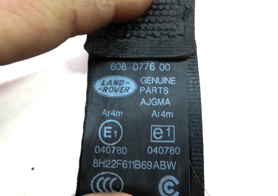 Thumbnail 7: 2016 LAND ROVER LR4 REAR LEFT & RIGHT 2ND ROW SEATBELT RETRACTOR SET 2 (BLACK)