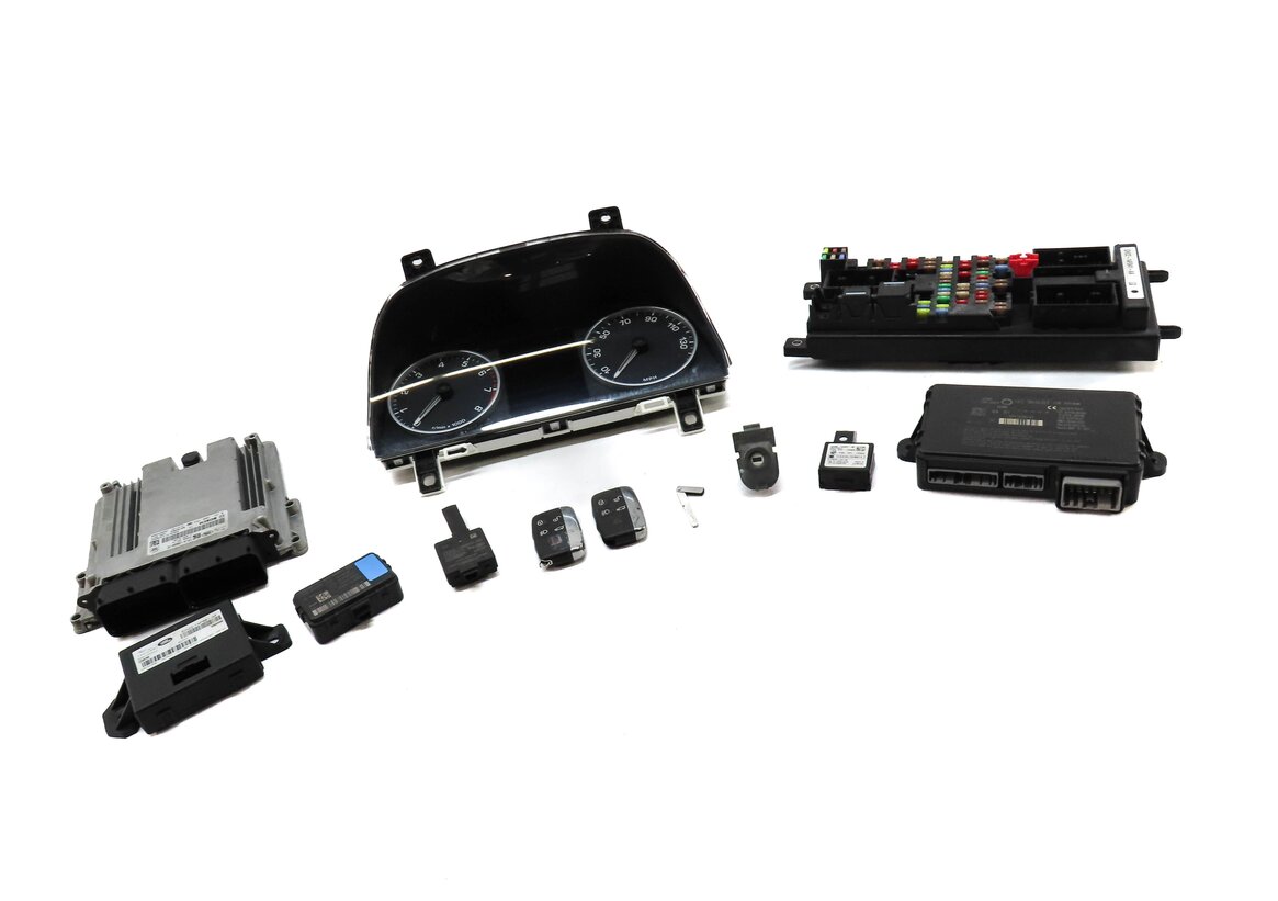 Thumbnail 4: 2016 LAND ROVER LR4 ENGINE ECM BODY BCM SPEEDOMETER ANTI-THEFT MODULE & KEY SET