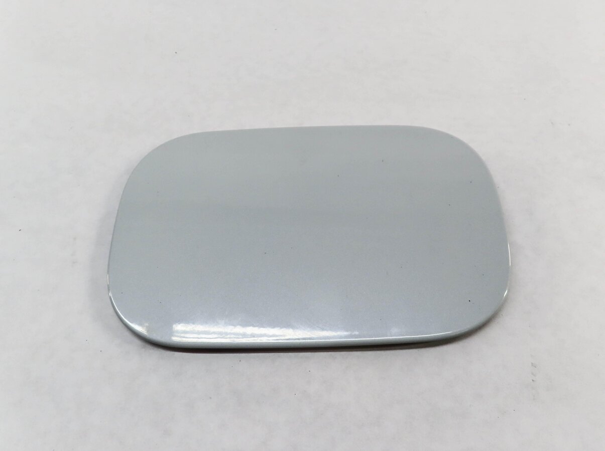 Thumbnail 2: 05-16 LR3 LR4 RANGE ROVER SPORT (L320) FUEL TANK DOOR TRIM (YULONG WHITE TCB)