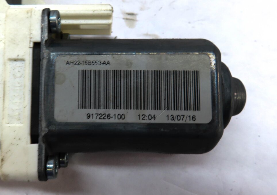 Thumbnail 5: 10-16 LAND ROVER LR4 / RANGE ROVER SPORT (L320) LEFT FRONT DRIVER WINDOW MOTOR