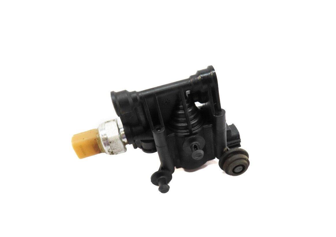 2016 LAND ROVER LR4 CENTER MIDDLE AIR SUSPENSION TRANSFER RELIEF VALVE RVH000046
