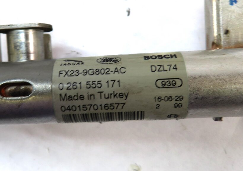 Thumbnail 6: 2016 LAND ROVER LR4 3.0L SUPER SUPERCHARGED LEFT FUEL RAIL FX239G802AC