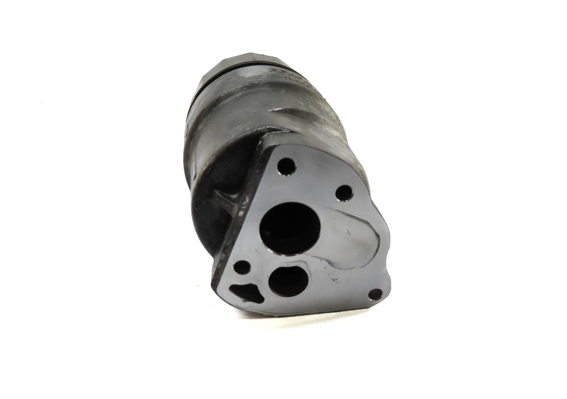 Thumbnail 4: 2016 LAND ROVER LR4 3.0L SUPER SUPERCHARGED ENGINE OIL FILTER HOUSING