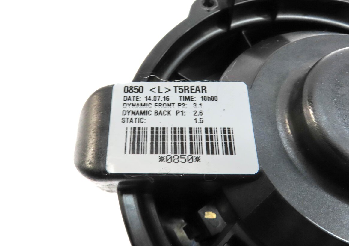 Thumbnail 6: 2005-2016 LAND ROVER LR3 LR4 - REAR HEATER A/C BLOWER FAN MOTOR
