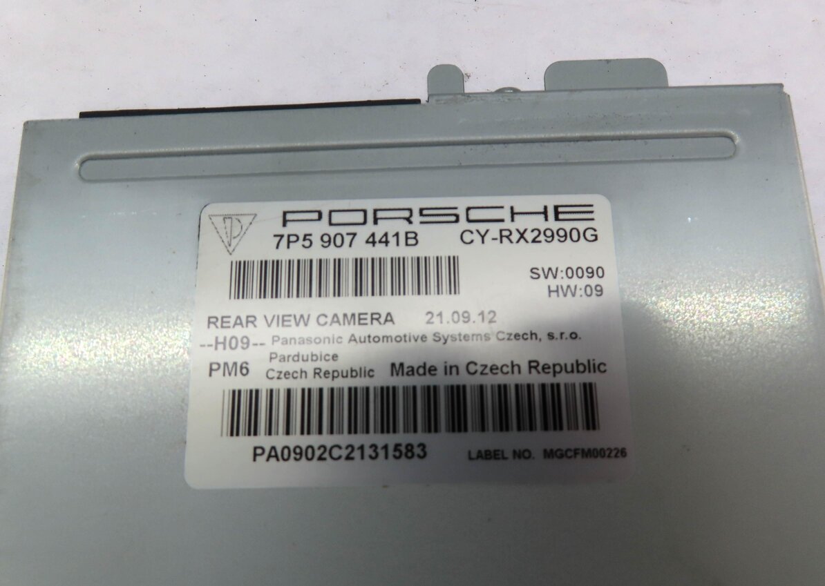 Thumbnail 4: 2011-2016 PORSCHE CAYENNE (958) REARVIEW CAMERA CONTROL MODULE