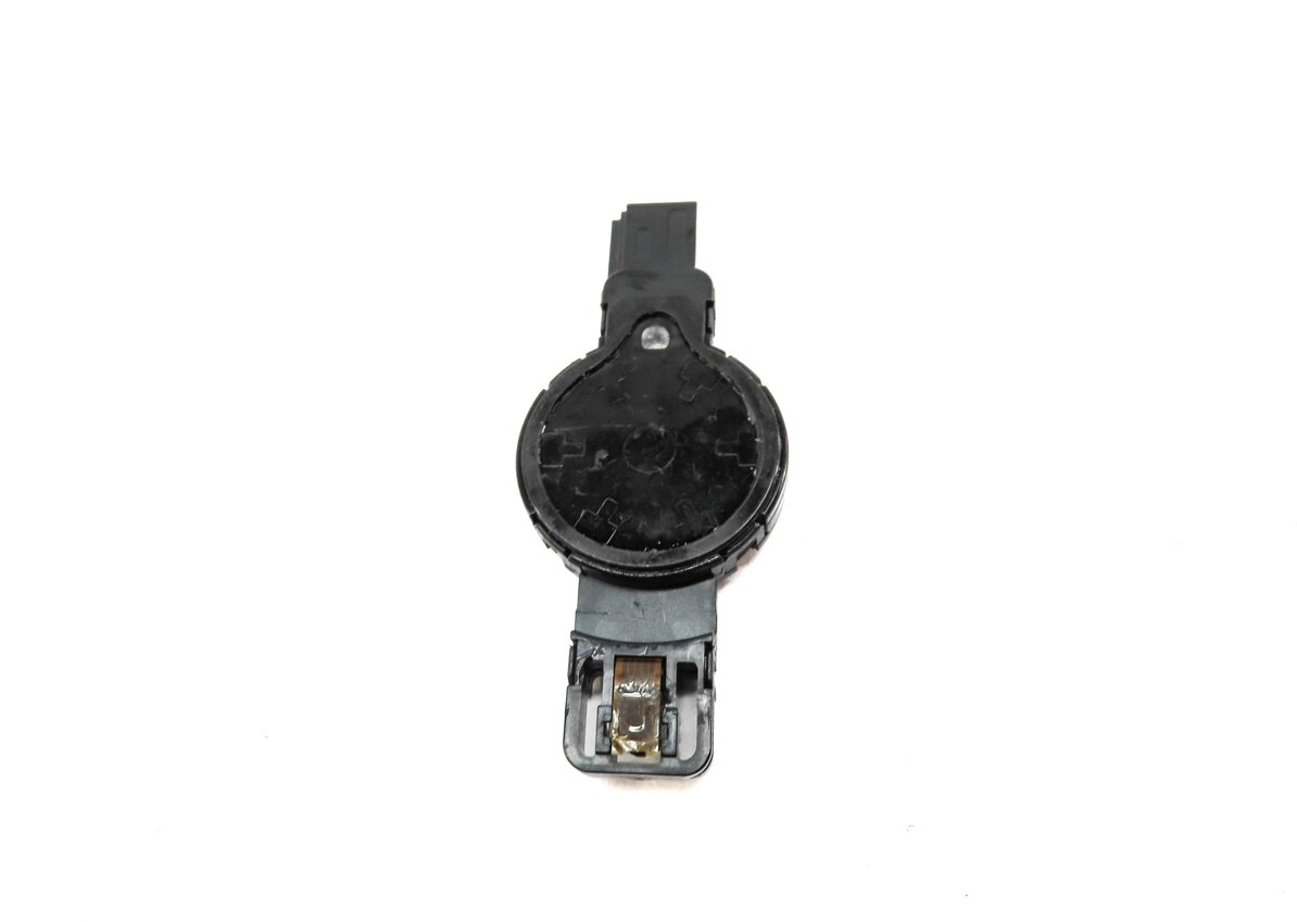 Thumbnail 2: 2013 PORSCHE CAYENNE (958) FRONT WINDSHIELD RAIN WATER SOLAR LIGHT SENSOR