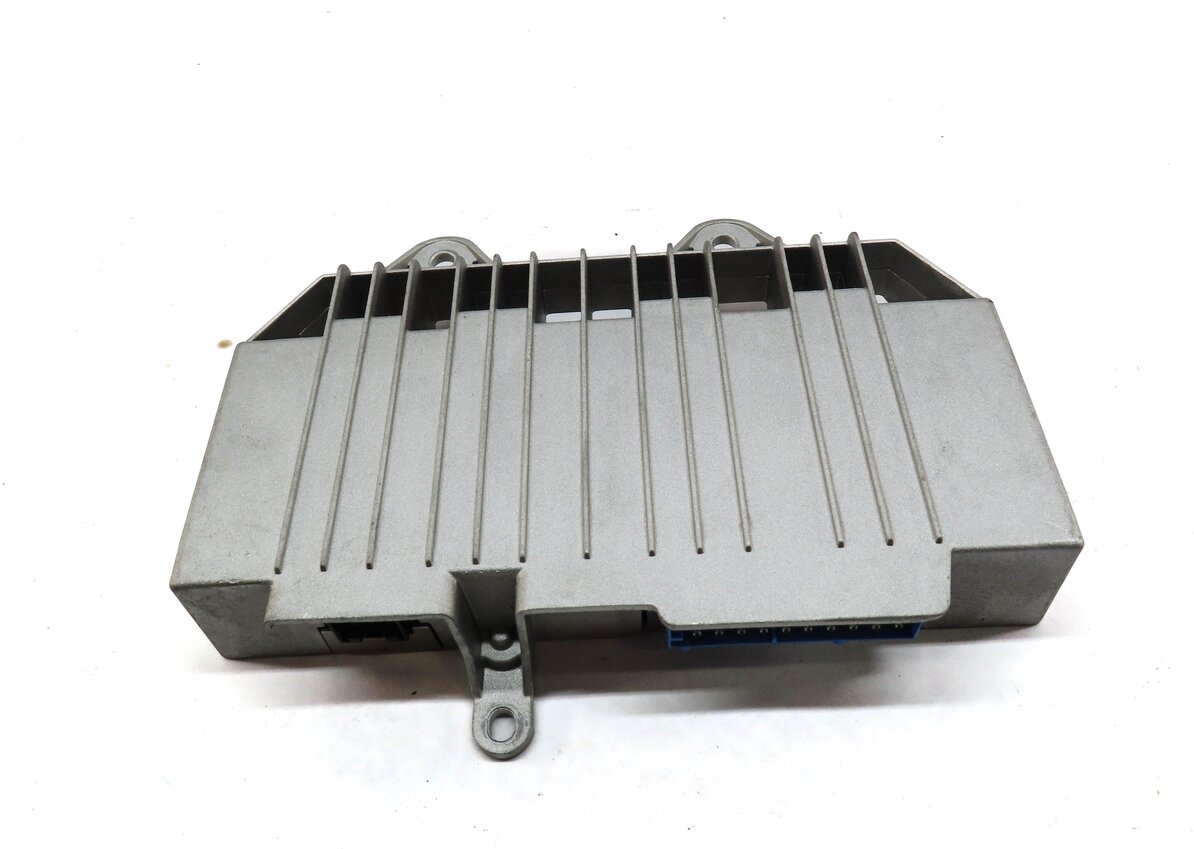 Thumbnail 2: 2013 PORSCHE CAYENNE (958) RADIO STEREO BOSE AUDIO AMP AMPLIFIER