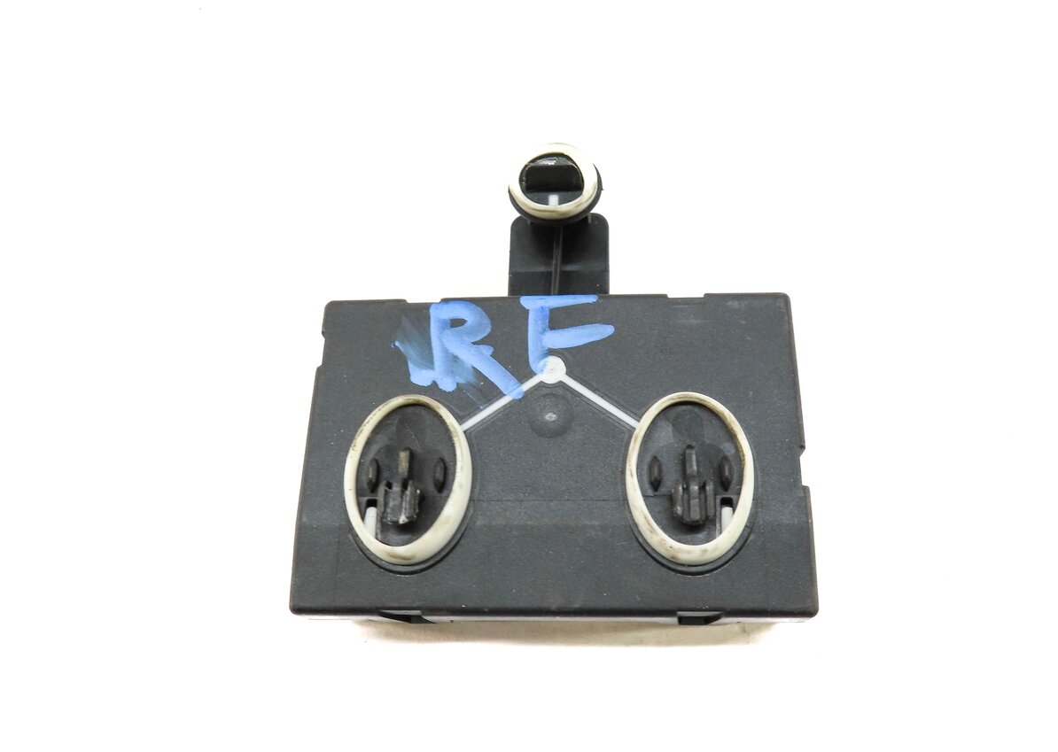 Thumbnail 3: 2013 PORSCHE CAYENNE (958) FRONT RIGHT PASSENGER DOOR CONTROL MODULE