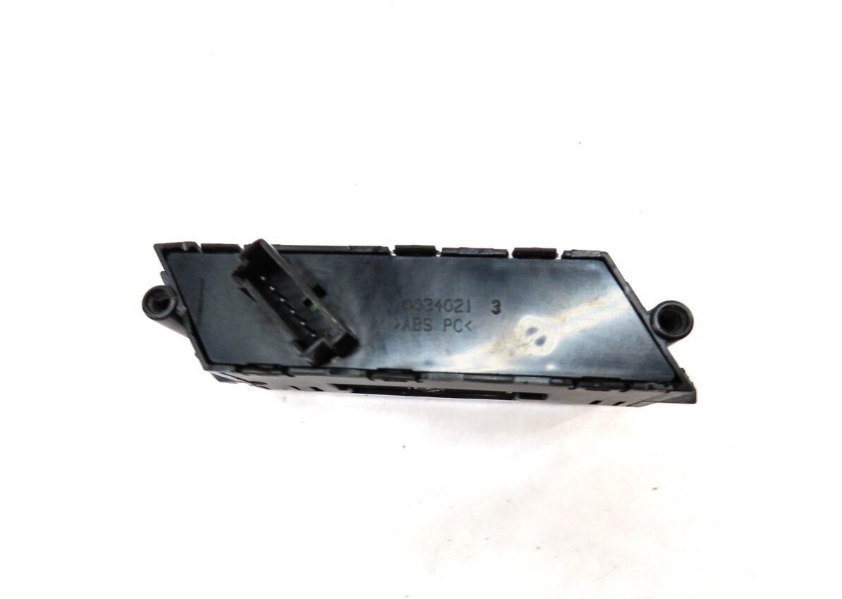 Thumbnail 3: 2013 PORSCHE CAYENNE (958) FRONT RIGHT PASSENGER SEAT ADJUST ADJUSTMENT SWITCH