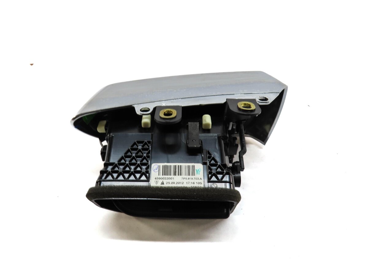 Thumbnail 3: 2013 PORSCHE CAYENNE (958) FRONT LEFT DRIVER OUTER DASH HEATER A/C AIR VENT