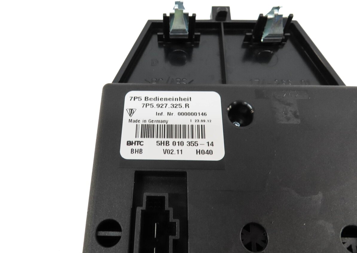 Thumbnail 5: 2013 PORSCHE CAYENNE (958) REAR HEATED SEAT CONTROL SWITCH BUTTON