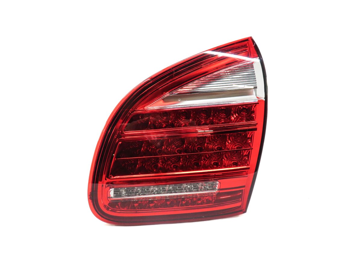 Thumbnail 3: 2011-2014 PORSCHE CAYENNE (958) RIGHT PASSENGER INNER TRUNK TAILLIGHT LIGHT LAMP