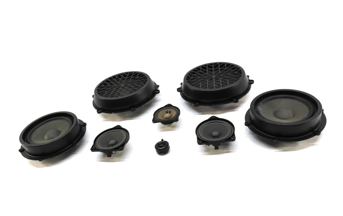 Thumbnail 2: 2013 PORSCHE CAYENNE (958) RADIO STEREO SUB SUBWOOFER SPEAKER SET