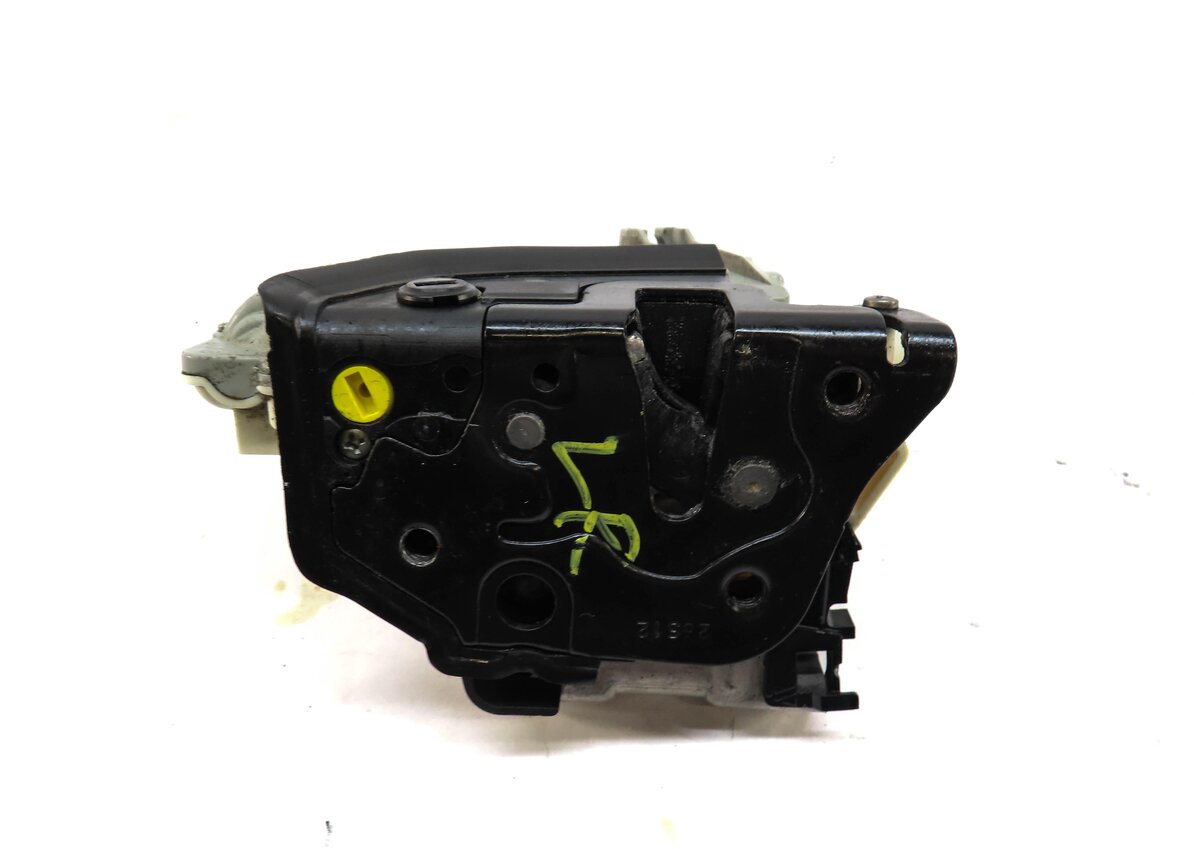 Thumbnail 4: 2011-2018 PORSCHE CAYENNE (958) REAR LEFT DOOR LOCK LATCH ACTUATOR MOTOR