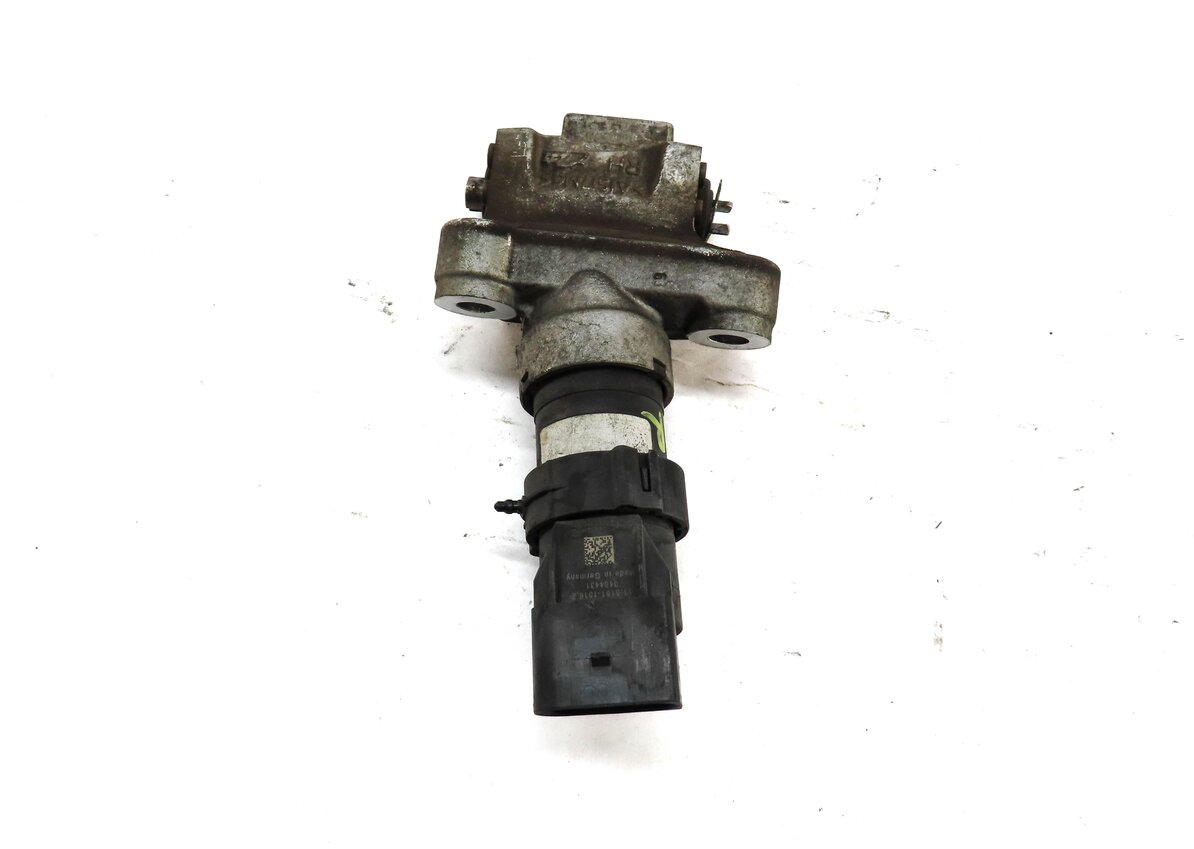 Thumbnail 3: 2013 PORSCHE CAYENNE (958) REAR RIGHT PASSENGER BRAKE CALIPER ACTUATOR MOTOR