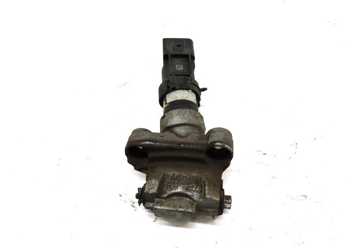 Thumbnail 4: 2013 PORSCHE CAYENNE (958) REAR RIGHT PASSENGER BRAKE CALIPER ACTUATOR MOTOR